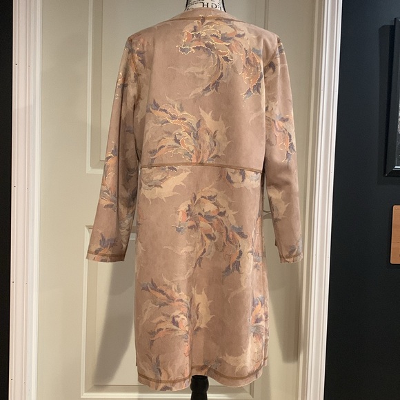 Solitaire Longline Faux Suede Floral Jacket - Picture 4 of 4